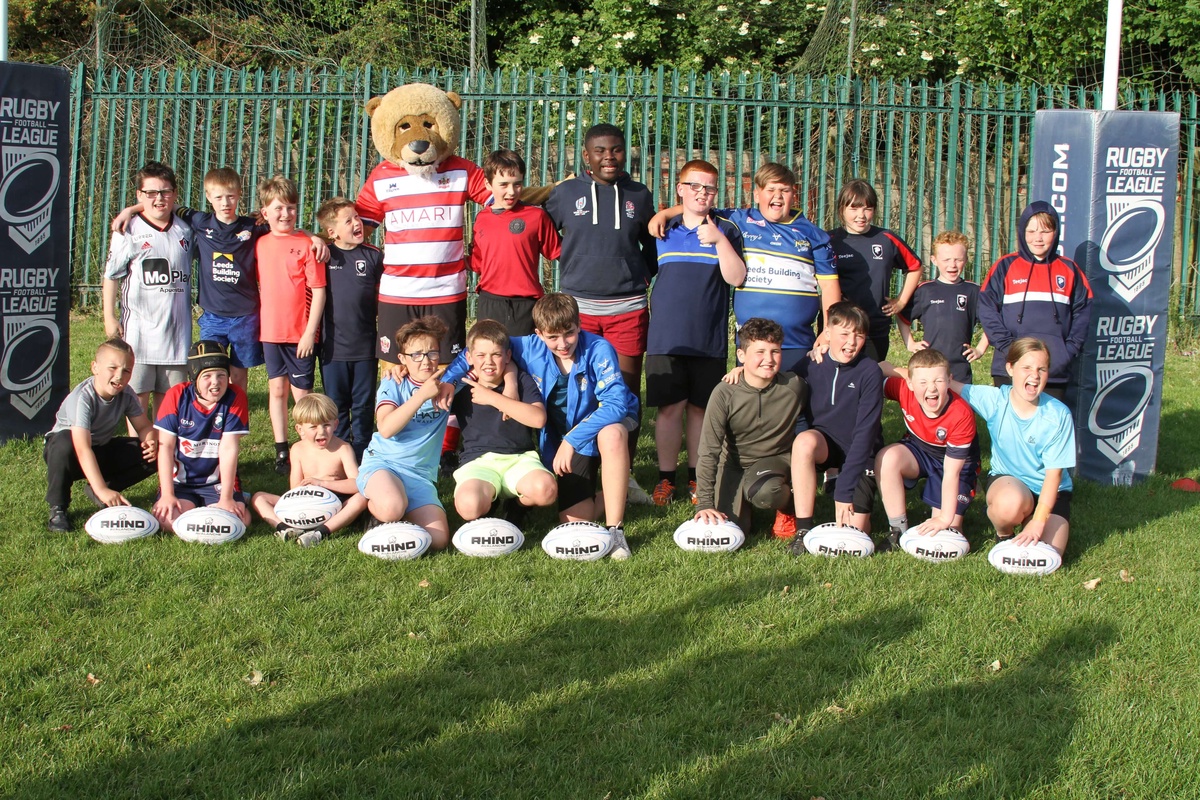 Roary with Limehurst players